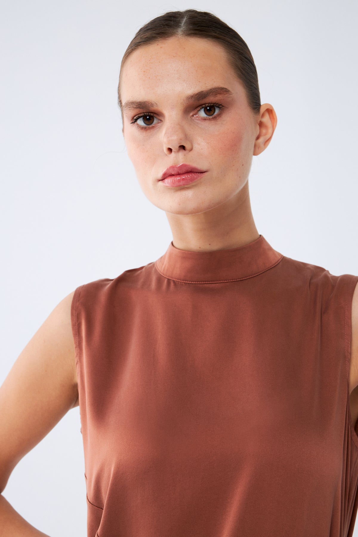 Noor Bluz | %100 İpek Kadın Bluz Mocha Brown | Noorvien