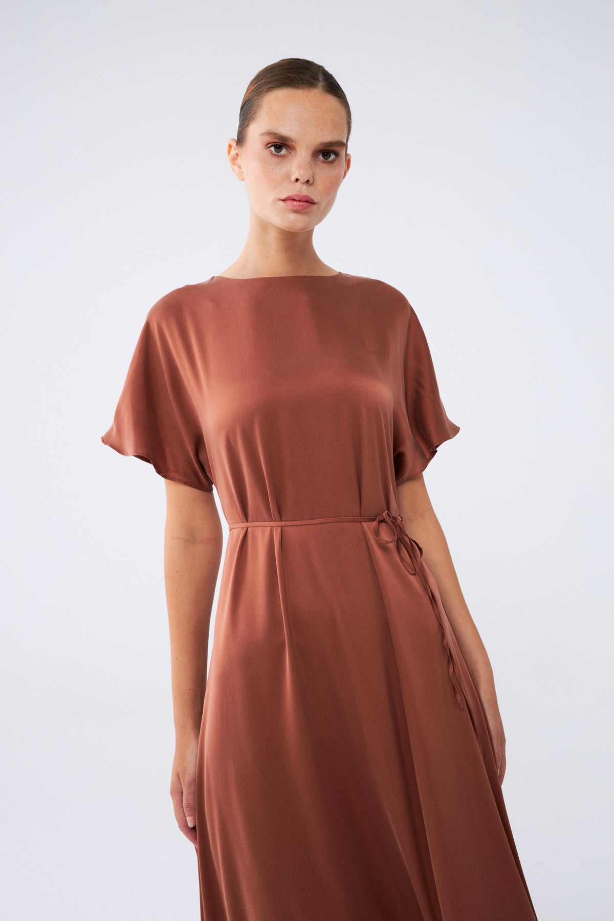 Naeliya Elbise | %100 İpek Kadın Elbise Mocha Brown | Noorvien