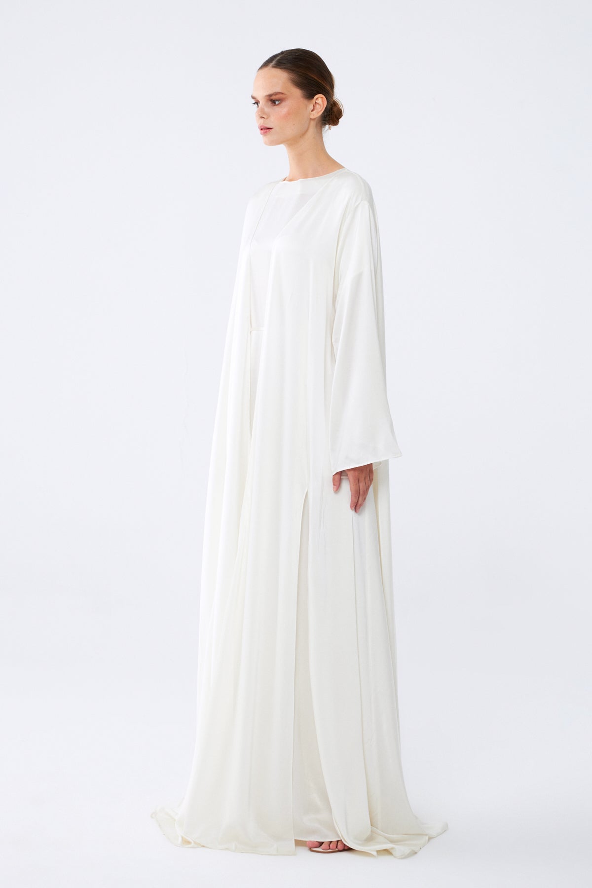 Selene Abaya | %100 İpek Lüks Kadın Abaya Soft Cream | Noorvien