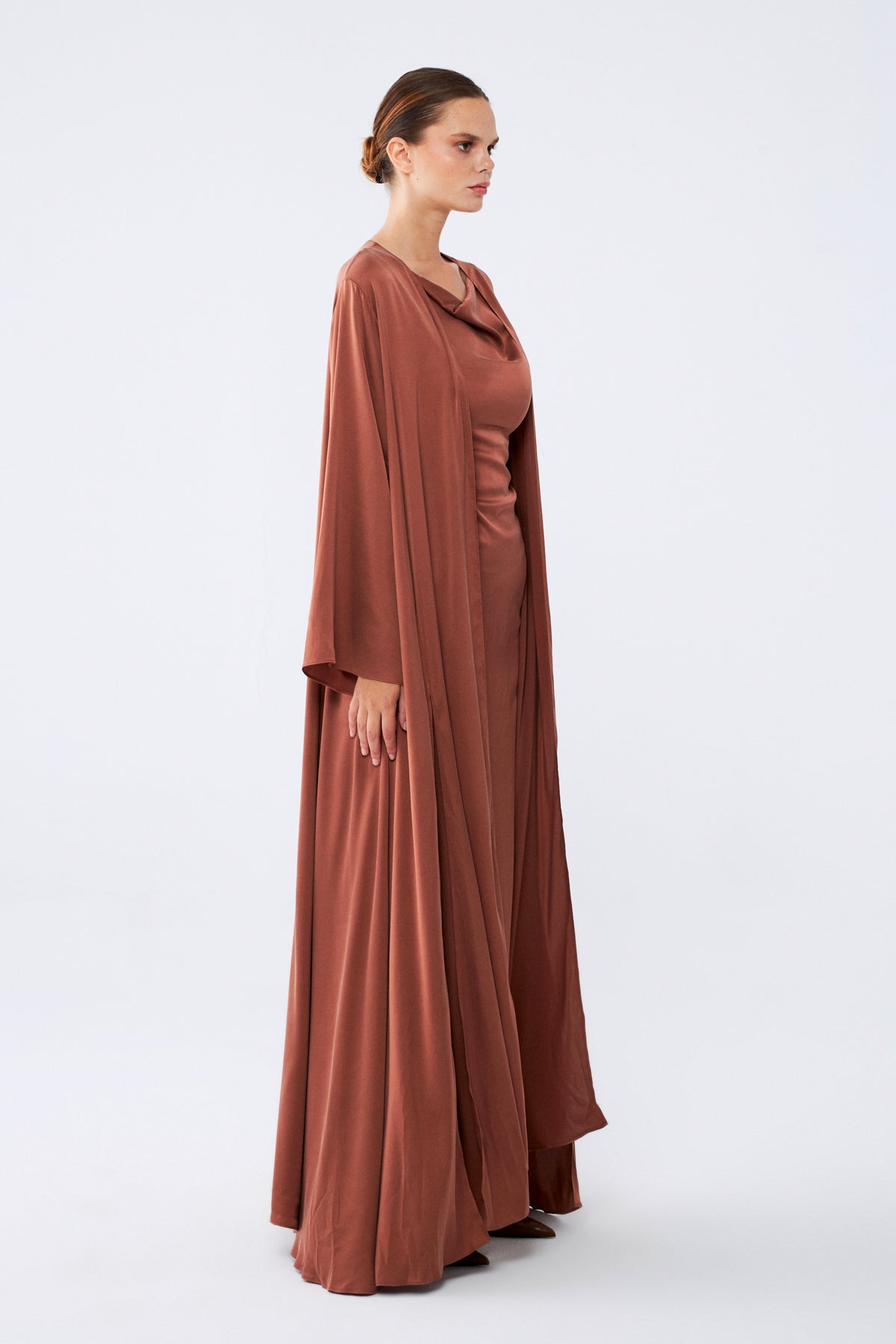 Selene Abaya | %100 İpek Lüks Kadın Abaya Mocha Brown | Noorvien