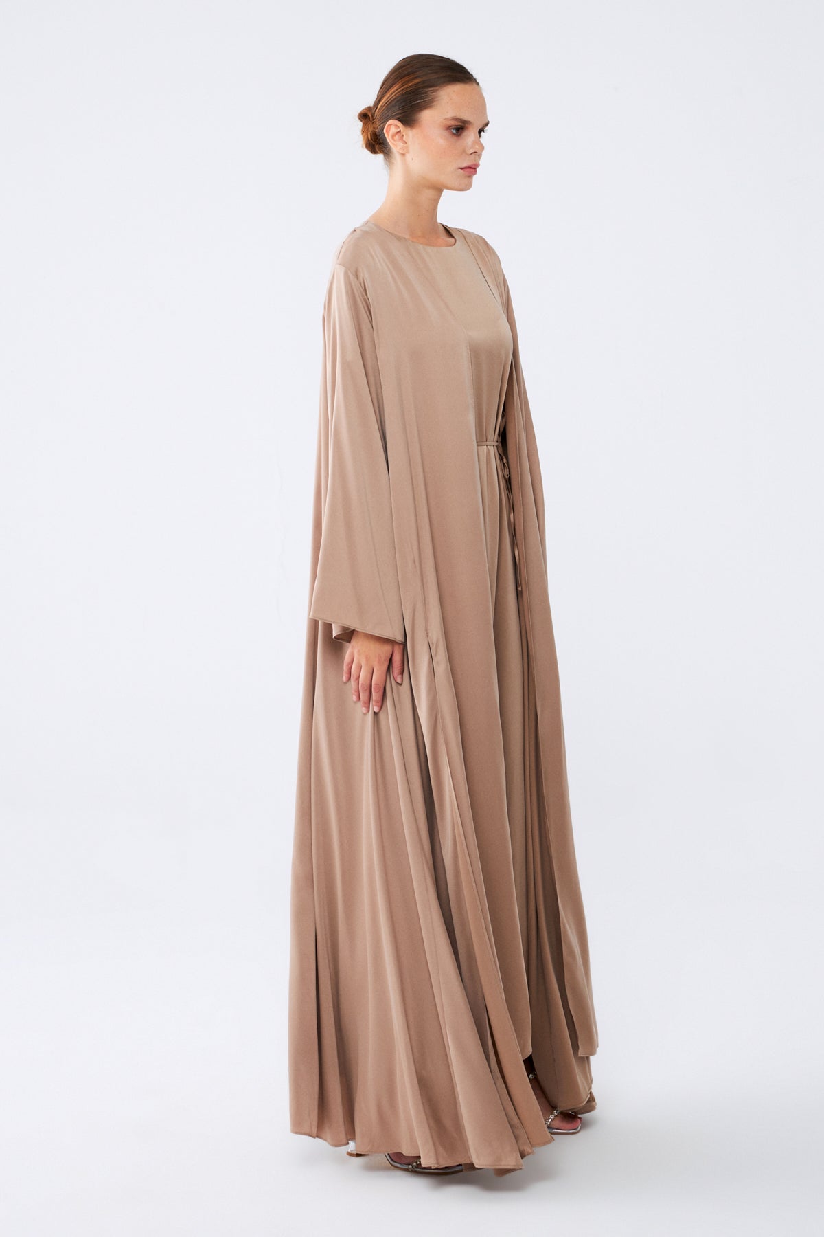 Selene Abaya | %100 İpek Lüks Kadın Abaya Stone Taupe | Noorvien